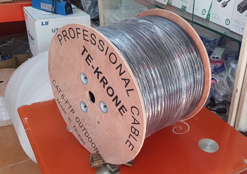 Cáp mạng cat6 ngoài trời có gia cường TEKRONE